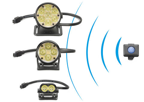 Several lamp heads, one transmitter